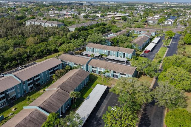 284 115TH AVENUE N 3, St Petersburg, FL 33716