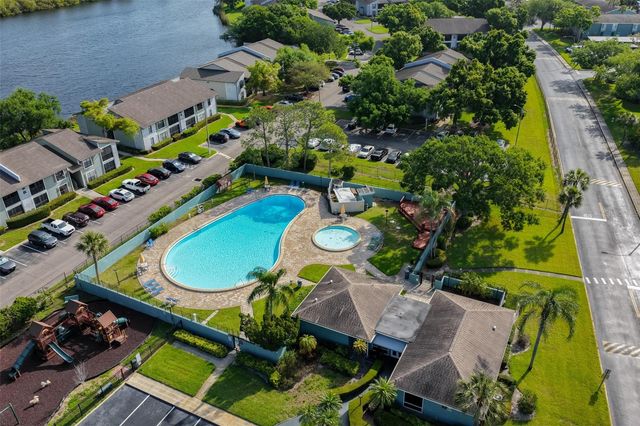 284 115TH AVENUE N 3, St Petersburg, FL 33716