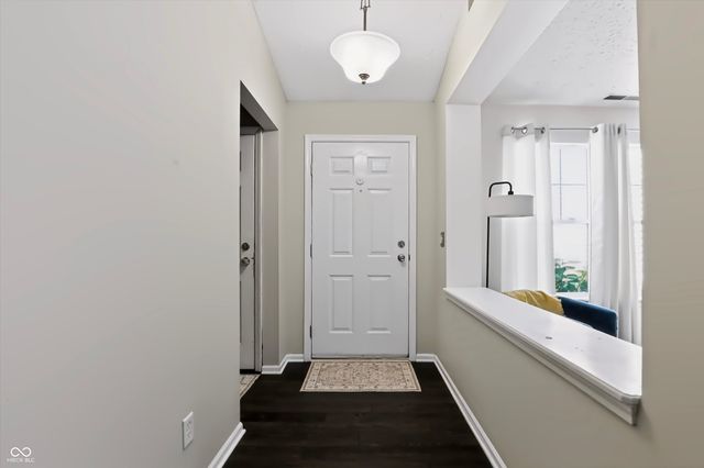 7329 Summer Lea Court, Indianapolis, IN 46217