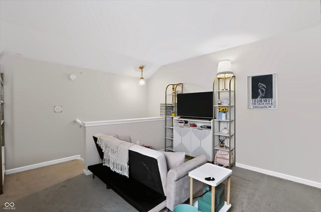 7329 Summer Lea Court, Indianapolis, IN 46217