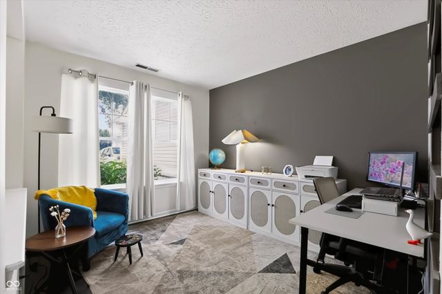 7329 Summer Lea Court, Indianapolis, IN 46217