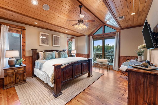 185 King Club Boulevard, Scroggins, TX 75480