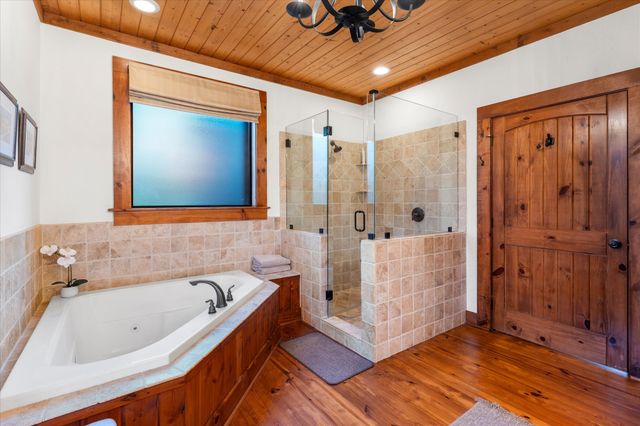 185 King Club Boulevard, Scroggins, TX 75480