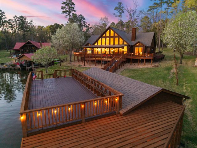 185 King Club Boulevard, Scroggins, TX 75480