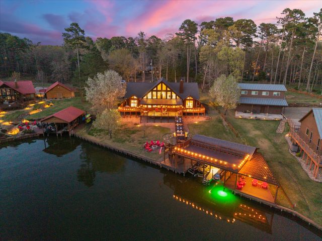 185 King Club Boulevard, Scroggins, TX 75480