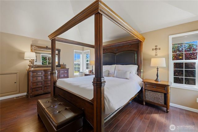3420 9th Avenue Ct NW, Gig Harbor, WA 98335