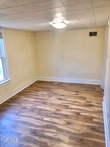 1009 Liberty Circle, Jonesborough, TN 37659
