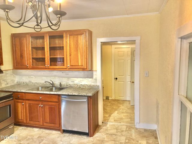 1009 Liberty Circle, Jonesborough, TN 37659