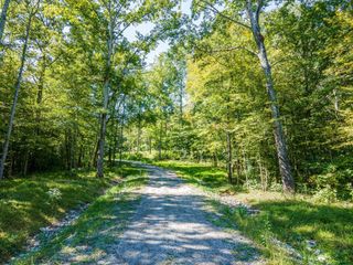 7483 Liberty Rd, Fairview, TN 37062