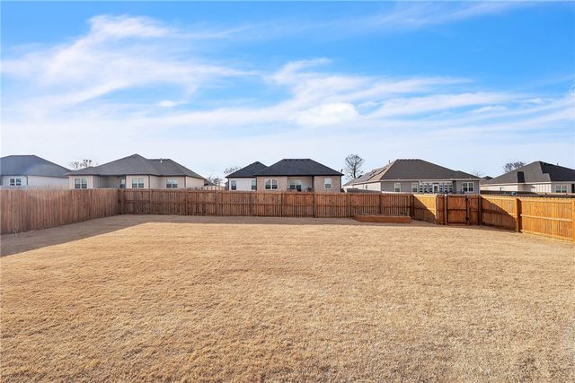 421 N Otoe Street, Farmington, AR 72730