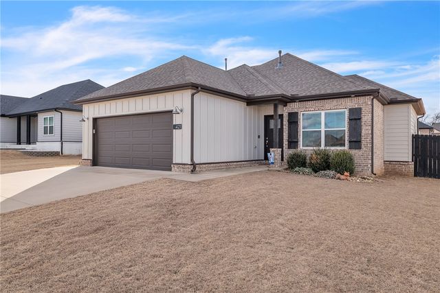 421 N Otoe Street, Farmington, AR 72730