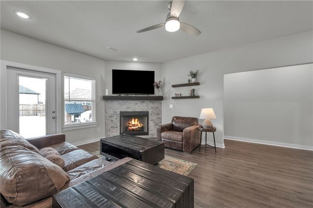 421 N Otoe Street, Farmington, AR 72730