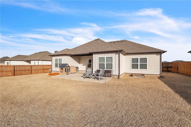 421 N Otoe Street, Farmington, AR 72730