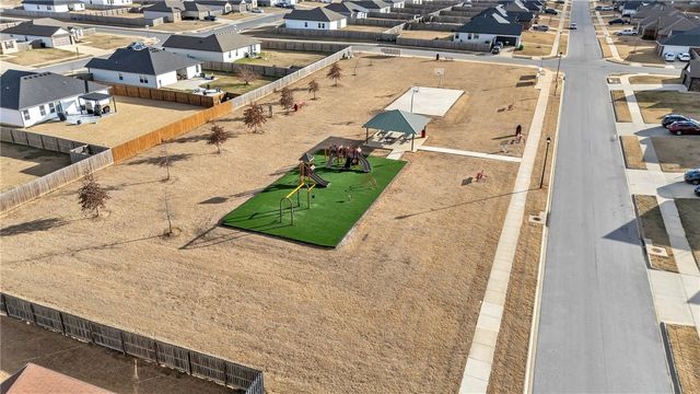 421 N Otoe Street, Farmington, AR 72730