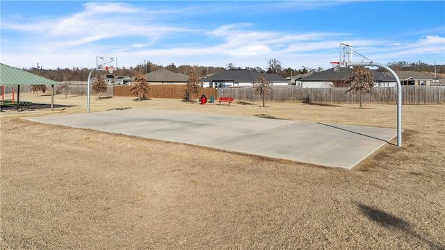 421 N Otoe Street, Farmington, AR 72730