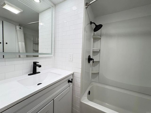 1174 E Main St 103, El Cajon, CA 92021