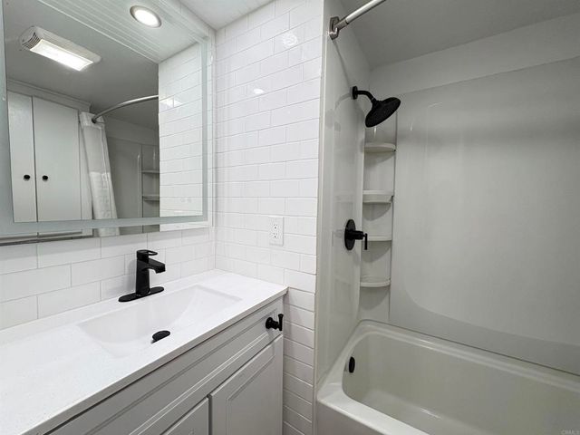 1174 E Main St 103, El Cajon, CA 92021