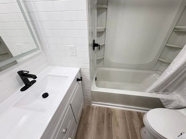 1174 E Main St 103, El Cajon, CA 92021