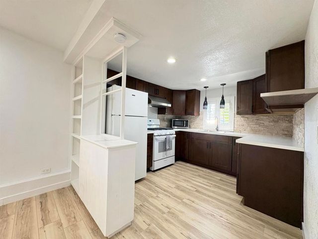 1174 E Main St 103, El Cajon, CA 92021