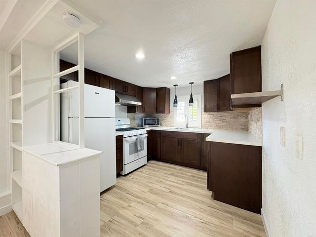 1174 E Main St 103, El Cajon, CA 92021