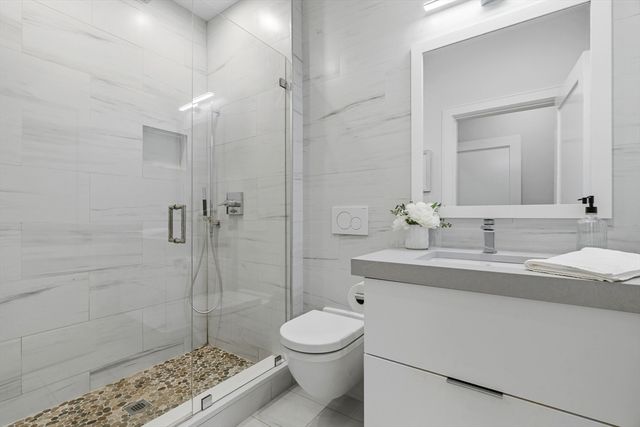 60 Newbury St 1, Quincy, MA 02171