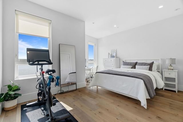 60 Newbury St 1, Quincy, MA 02171