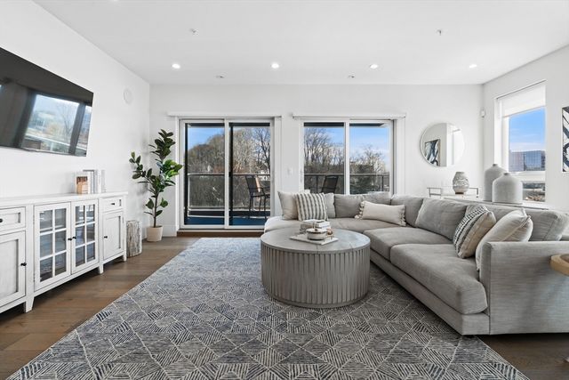 60 Newbury St 1, Quincy, MA 02171