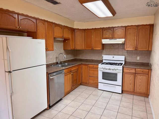 1612 PHOENIX DRIVE, Wichita Falls, TX 76306