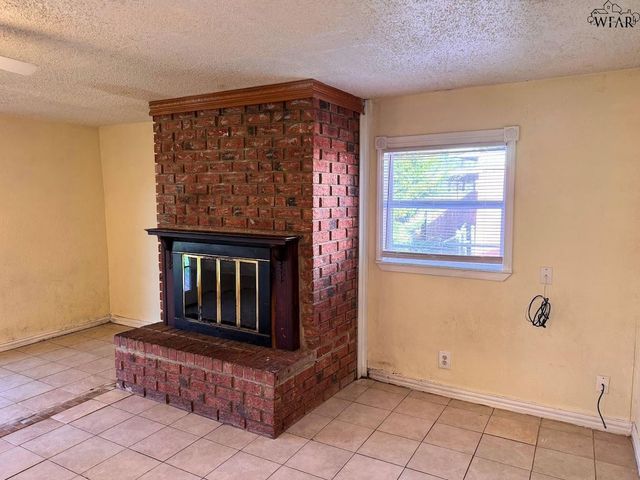 1612 PHOENIX DRIVE, Wichita Falls, TX 76306