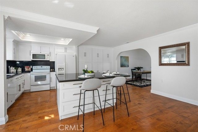 2005 Via Mariposa B, Laguna Woods, CA 92637