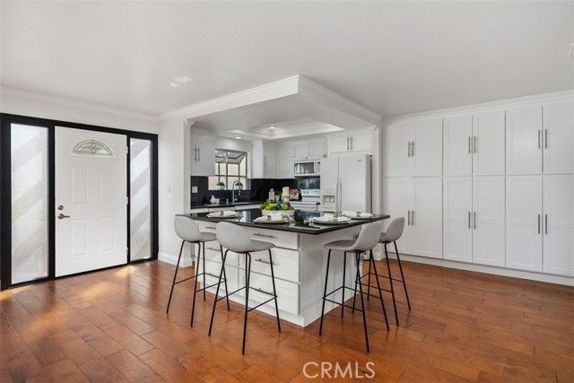 2005 Via Mariposa B, Laguna Woods, CA 92637