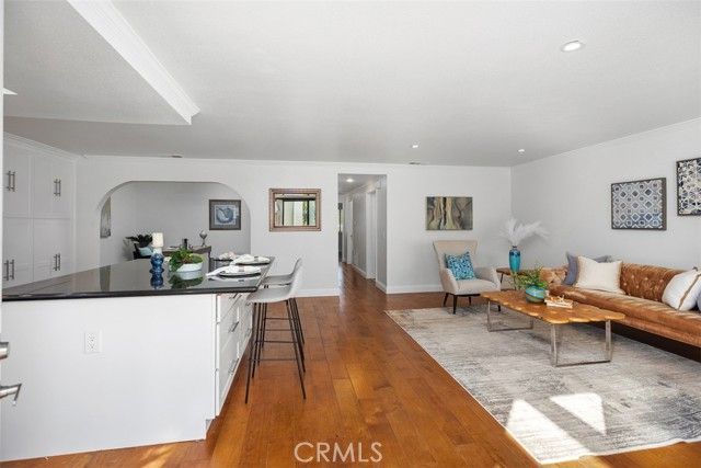 2005 Via Mariposa B, Laguna Woods, CA 92637