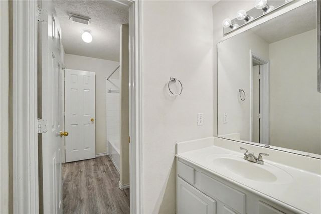 10727 Acacia Forest Trail, Houston, TX 77089