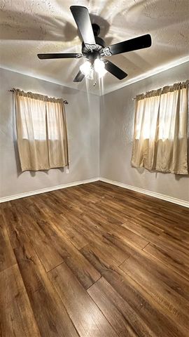 1411 NW Ozmun Ave, Lawton, OK 73507