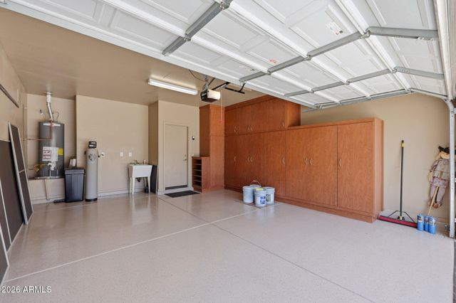 10262 W FOOTHILL Drive, Peoria, AZ 85383