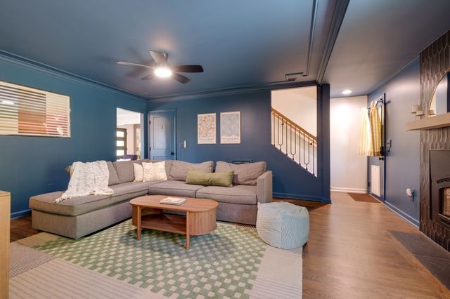 860 Lakemont Dr, Nashville, TN 37220