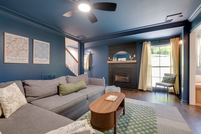 860 Lakemont Dr, Nashville, TN 37220