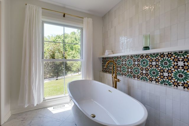 860 Lakemont Dr, Nashville, TN 37220