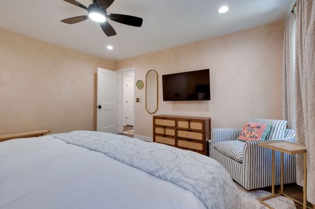 860 Lakemont Dr, Nashville, TN 37220