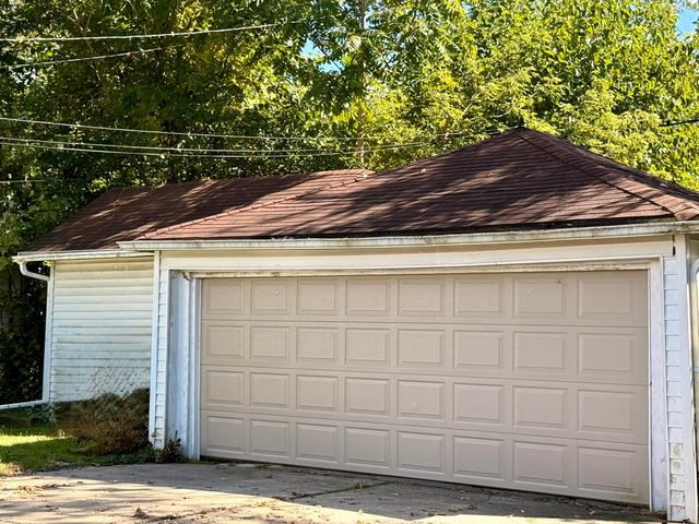 15028 Sumner, Redford, MI 48239