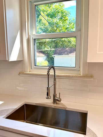 15028 Sumner, Redford, MI 48239