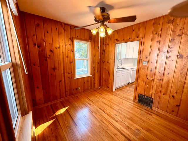 15028 Sumner, Redford, MI 48239