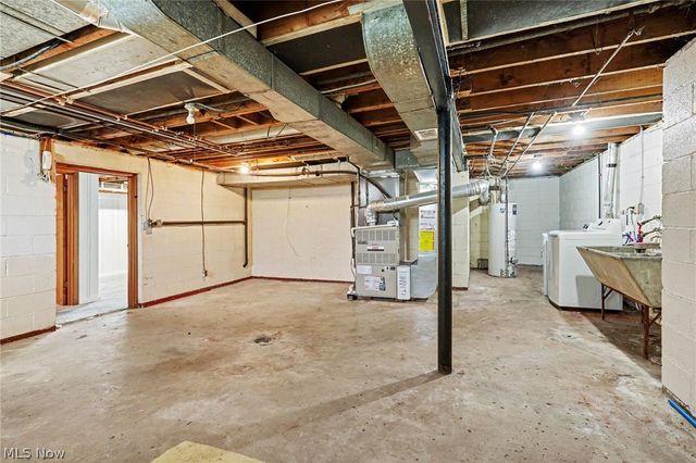 2381 Chatham Road, Akron, OH 44313