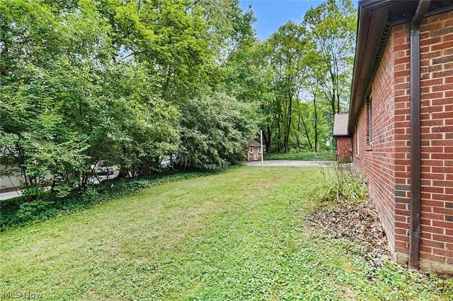 2381 Chatham Road, Akron, OH 44313