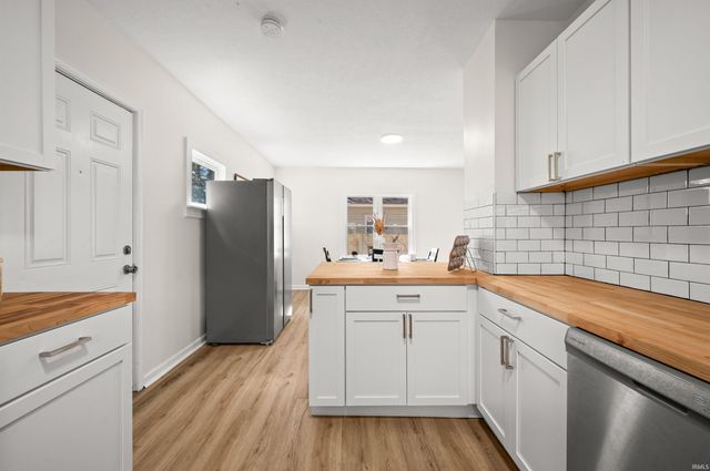 1214 Cedar Street, South Bend, IN 46617