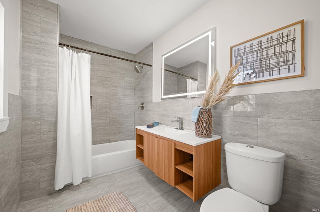 1214 Cedar Street, South Bend, IN 46617