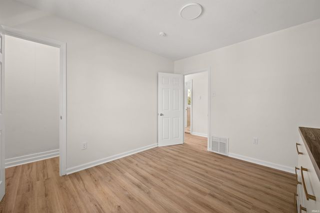 1214 Cedar Street, South Bend, IN 46617