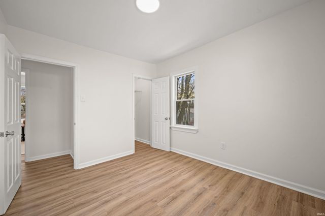 1214 Cedar Street, South Bend, IN 46617