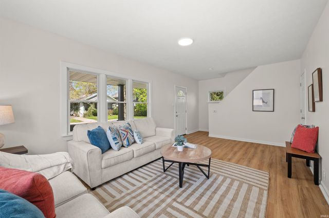 1214 Cedar Street, South Bend, IN 46617