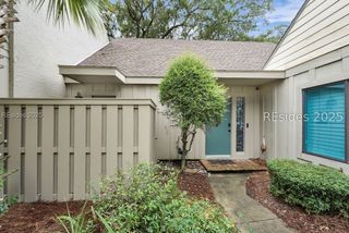 45 Queens Folly Rd Apt 613, Hilton Head Island, SC 29928